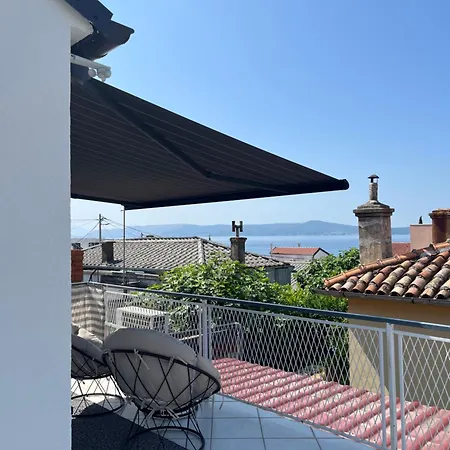 Kuca Za Odmor Ambra / Centar Crikvenice بيت للعطل