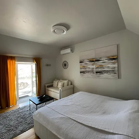 Vikendica Kuca Za Odmor Ambra / Centar Crikvenice